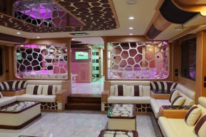 Hire Motor yacht АЗИМУТ АЗИМУТ Abu Dhabi