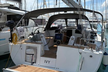 Hire Sailboat Hanse Yachts Hanse 415 Kaštel Gomilica