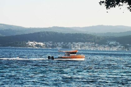 Hire Motorboat Special Built Power Catamaran Orebić