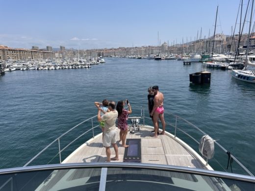 Marseille Motor Yacht Beneteau MC6 alt tag text