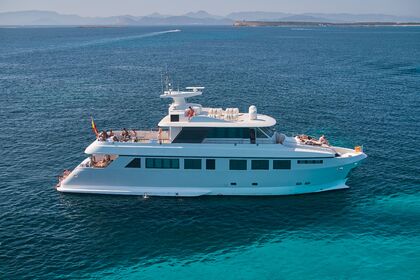 Aluguel Iate a motor Explorer 92 Ibiza