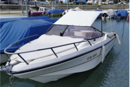 Hire Motorboat Rio open 540 Grimaud
