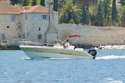 Alquiler Lancha Mingolla Brava 22 Trogir