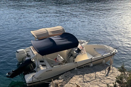 Hire Motorboat 2016 QUICKSILVER 675 Makarska