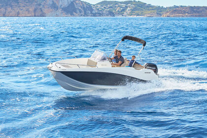 Charter Motorboat Quicksilver Q590 Astreo (6p/115hp) Ca'n Pastilla