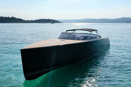 Rental Motorboat Vandutch Marine 40 Grimaud