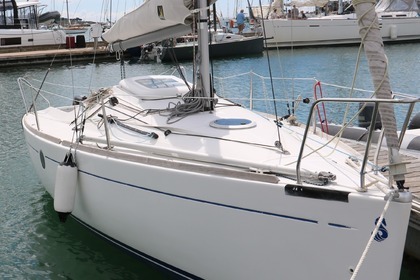 Rental Sailboat BENETEAU FIRST 211 Quiberon