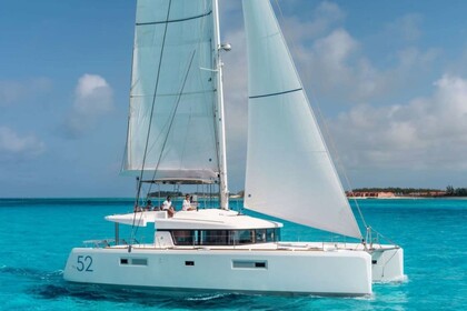 Verhuur Catamaran Lagoon Lagoon 52 F Saint-Tropez