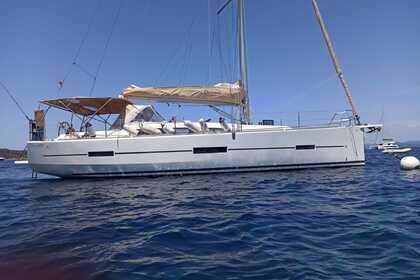 Charter Sailboat Dufour 412 Toulon