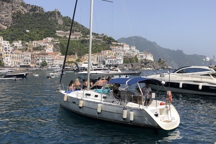 Noleggio Barca a vela Beneteau Oceanis Clipper 323 Salerno