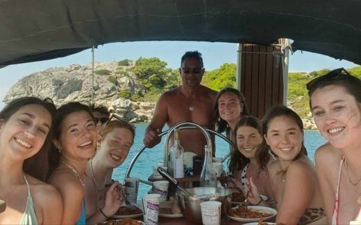 Родос Sailboat Beneteau Oceanis 321 alt tag text