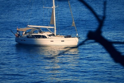 Charter Sailboat WAUQUIEZ PILOT SALOON 48 Corfu