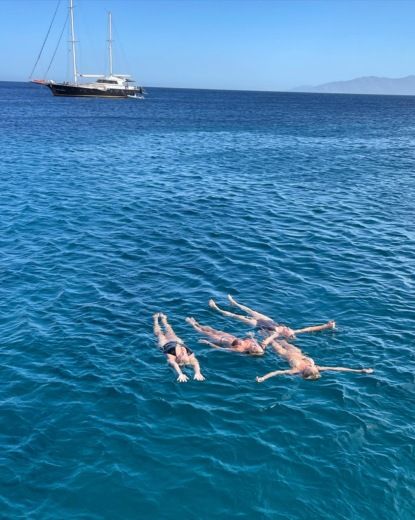 Миконос Motorboat ALFAMARINE 50FT alt tag text