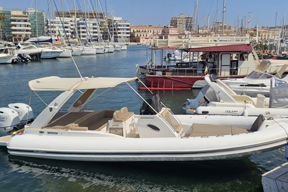 Verhuur RIB Almarine Almar 911s Syracuse