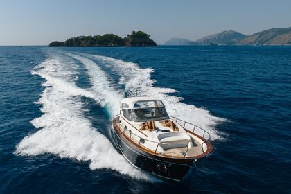 Hire Motorboat APREAMARE Gozzo 38 Sorrento