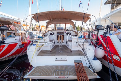 Noleggio Barca a vela ELAN 40 Impression Zaravecchia