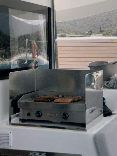 Αιάκειο Catamaran BENETEAU EXCESS 14 alt tag text