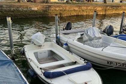 Rental Motorboat Elan 41 Lucija