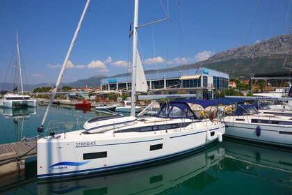 Noleggio Barca a vela Bavaria Yachtbau Bavaria C38 Brazza