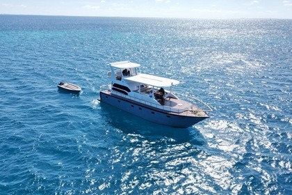 Miete Motoryacht Custom made Custom made Malé