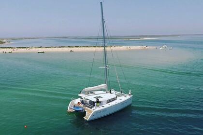 Charter Catamaran Lagoon 400 S2 Faro
