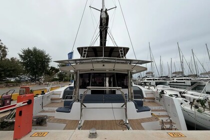 Verhuur Catamaran Catana Group Bali 5.2 - 6 + 2 cab. Alimos