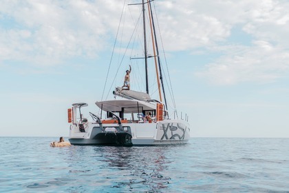 Location Catamaran BENETEAU EXCESS 13 Le Cap d'Agde