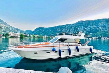 Verhuur Motorjacht Ferretti 39 Fly Vlorë
