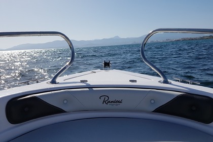 Hire Motorboat Ranieri E17 La Savina