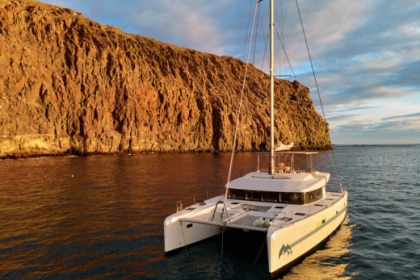 Charter Catamaran Lagoon Lagoon 450 Amarilla Golf