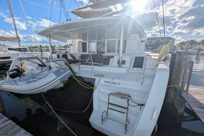 Rental Catamaran LAGOON 52 F Nassau