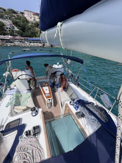 Специя Sailboat Beneteau Beneteau oceanis 40 alt tag text