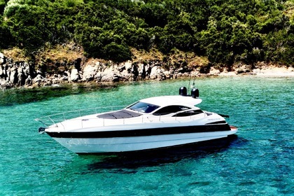 Charter Motorboat Pershing 50 Porto Cervo