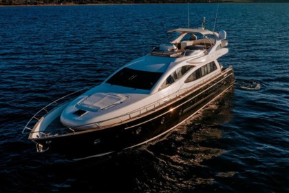 Noleggio Yacht a motore RIVA VENERE 75 San Vincenzo