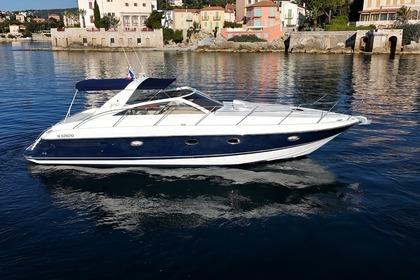 Hire Motorboat Princess V42 Beaulieu-sur-Mer