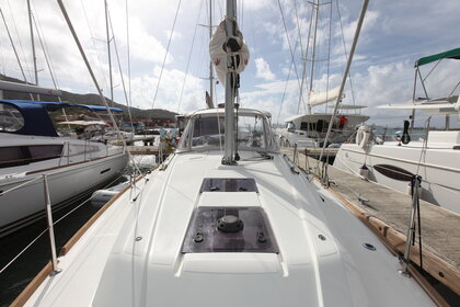 Rental Sailboat BENETEAU OCEANIS 35.1 Tortola