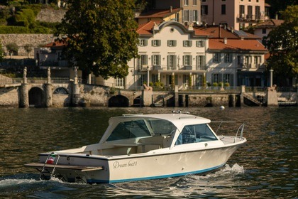 Hire Motorboat Bertram Fischerman 25 Como