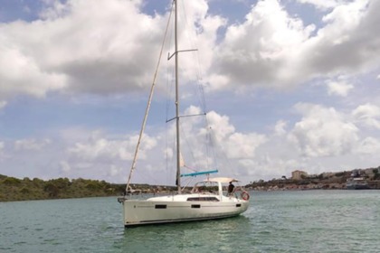 Hire Sailboat Beneteau Oceanis 41.1 Mahón