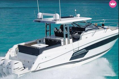 Hire Motorboat Jeanneau Jeanneau 10.5SW Maaseik