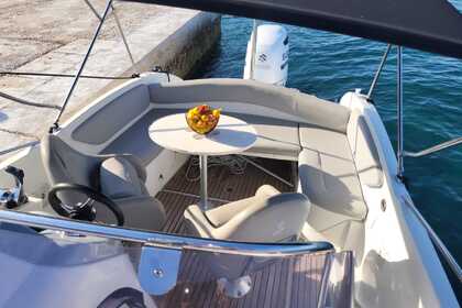 Hire Motorboat Beneteau Flyer 750 Sundeck serie Miami Vodice