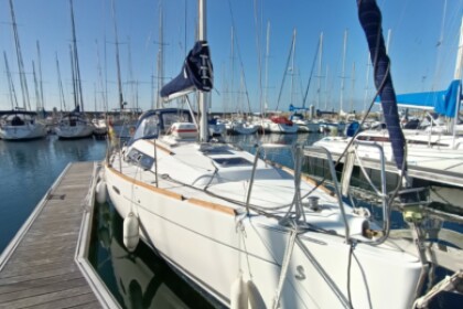 Rental Sailboat Beneteau Oceanis 34 Quiberon