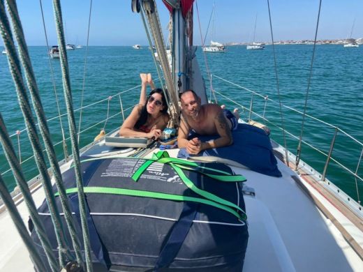 Остия Sailboat Beneteau Oceanis Clipper 381 alt tag text