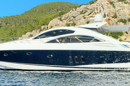 Noleggio Yacht a motore Sunseeker 62 Predator Ibiza