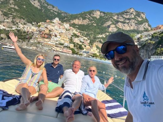 Positano Motorboat Gozzo Sorrentino 28ft alt tag text