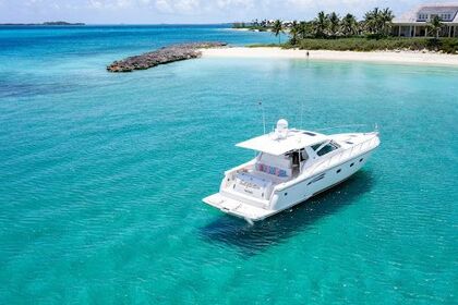 Charter Motor yacht Tiara 4000 Express New Providence