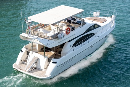 Rental Motorboat Azimut Azimut 58 Dubai