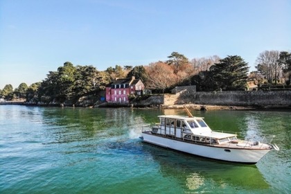 Rental Motor yacht Guy Couach 1965 Arradon