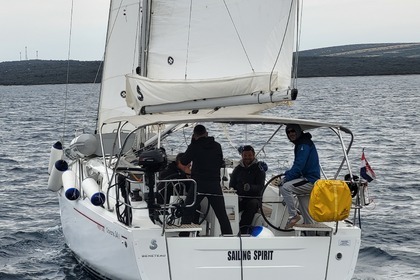 Czarter Jacht żaglowy Bénéteau Oceanis 34.1 First line - 3 cab. Šimuni