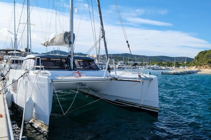 Hire Catamaran  Nautitech 40 Open Hyères