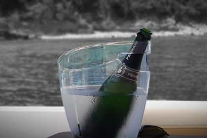 Hyra båt Motorbåt Cranchi Zaffiro 32 Puntone